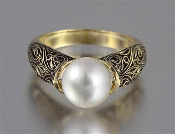 Vintage Pearl Inlaid Ring with 14k Gold Plating - Price Value Store