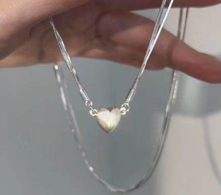 Niche design necklace Diamond Love magnet necklace multi-layer snake bone chain heart necklace temperament clavicle chain - Price Value Store
