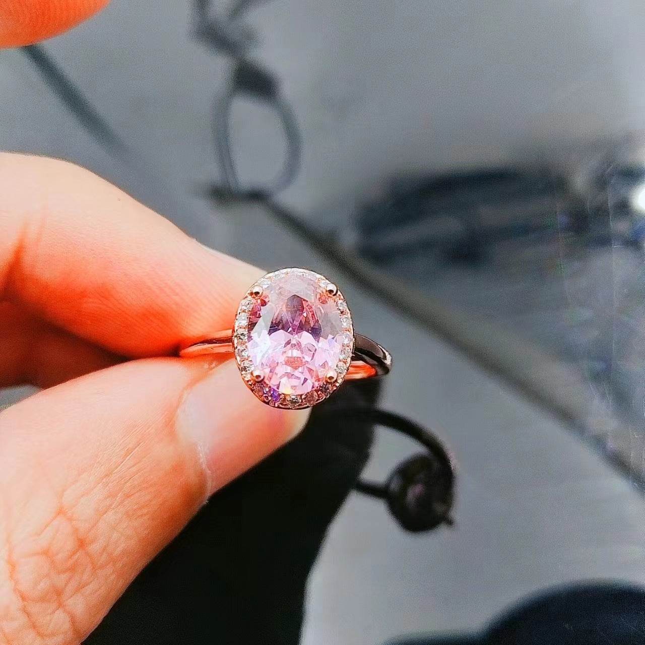 Adjustable Oval Zircon Ring in Rose Gold and Platinum - Price Value Store