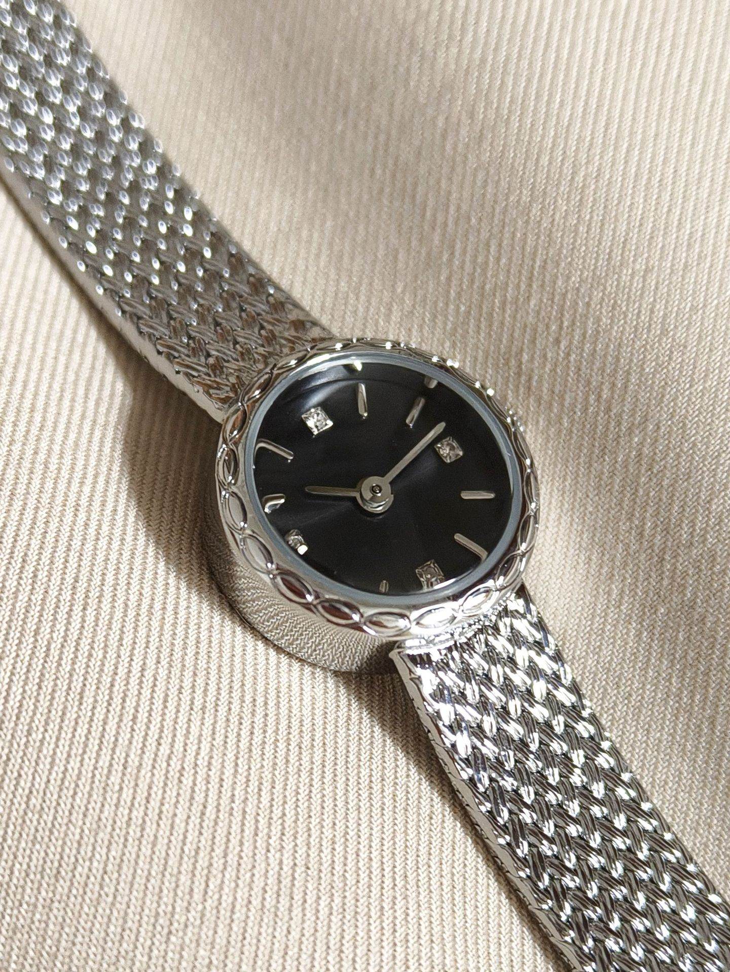 Simple Retro Copper Mesh Small Gold Watch Women's Internet Celebrity Explosive Exquisite Casual Light Luxury All-match Elegant - Price Value Store