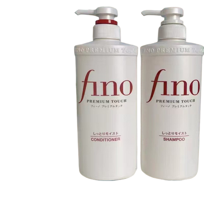 Shampoo makes hair smooth and reduces frizz.
