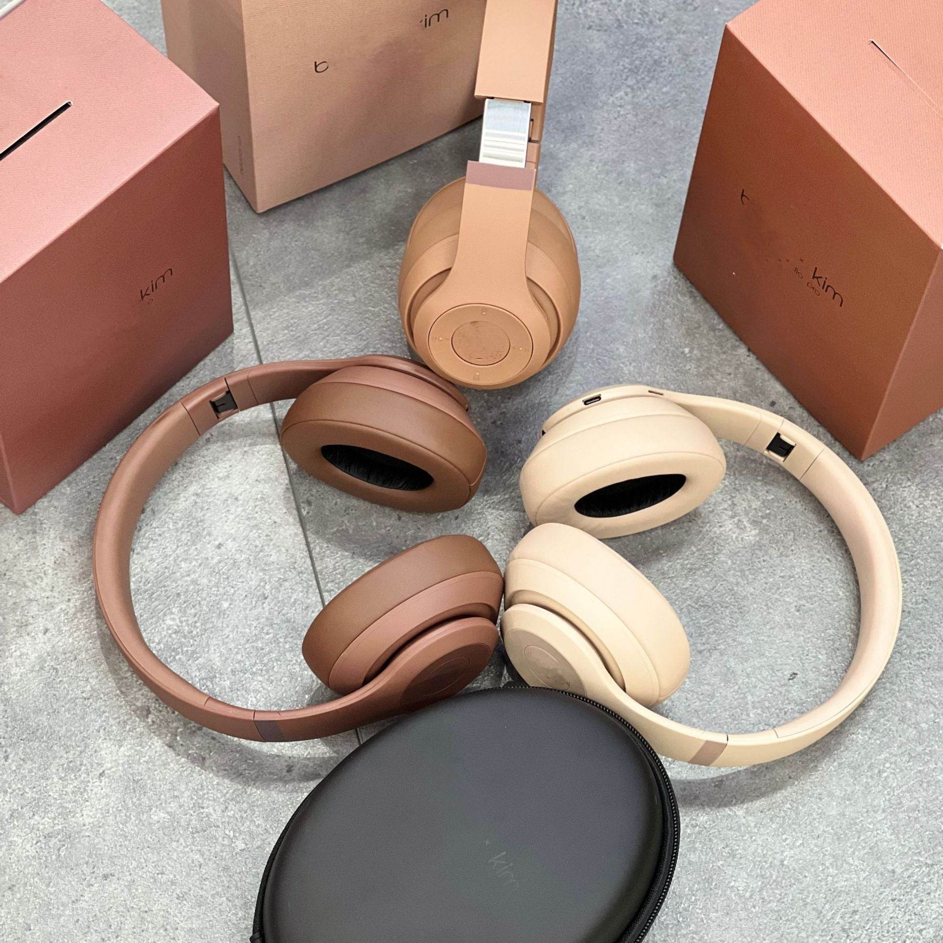 Over-ear Wireless Bluetooth headphones - Price Value Store
