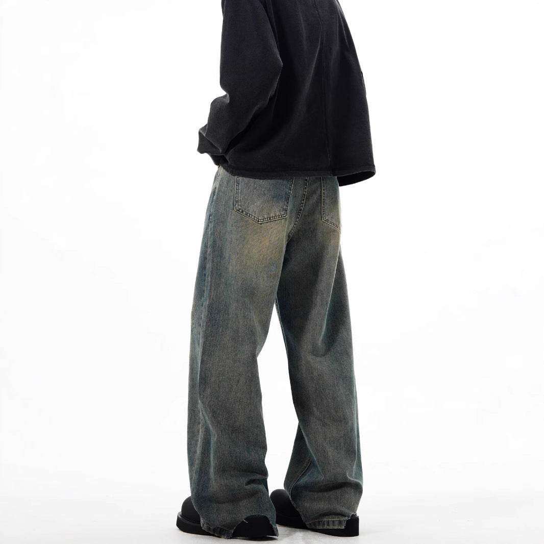 The versatile jeans are loose - Price Value Store