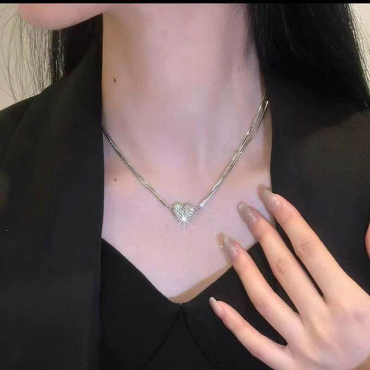 Niche design necklace Diamond Love magnet necklace multi-layer snake bone chain heart necklace temperament clavicle chain - Price Value Store