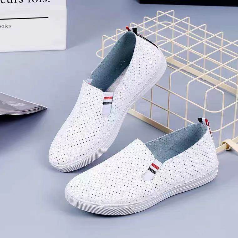 Old Beijing Cloth Shoes Women's Hollow Breathable Single-layer Shoes Flat Bottom All-match Cyber Popular White Shoes Soft Bottom - Price Value Store