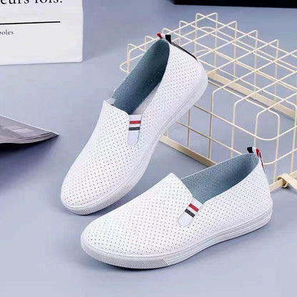 Old Beijing Cloth Shoes Women's Hollow Breathable Single-layer Shoes Flat Bottom All-match Cyber Popular White Shoes Soft Bottom - Price Value Store