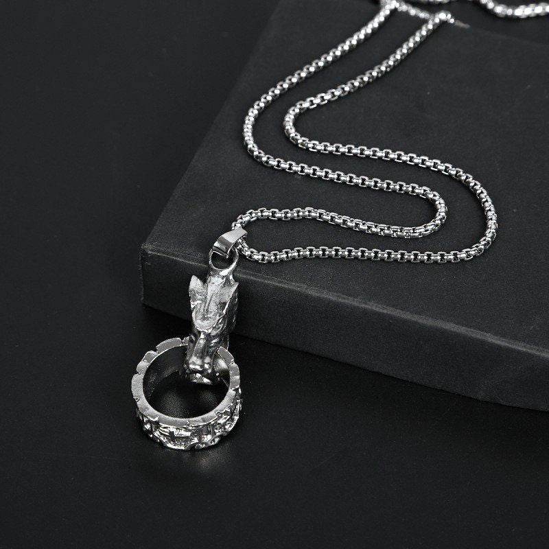Hip-Hop Wolf Head Fingerring Necklace - Price Value Store