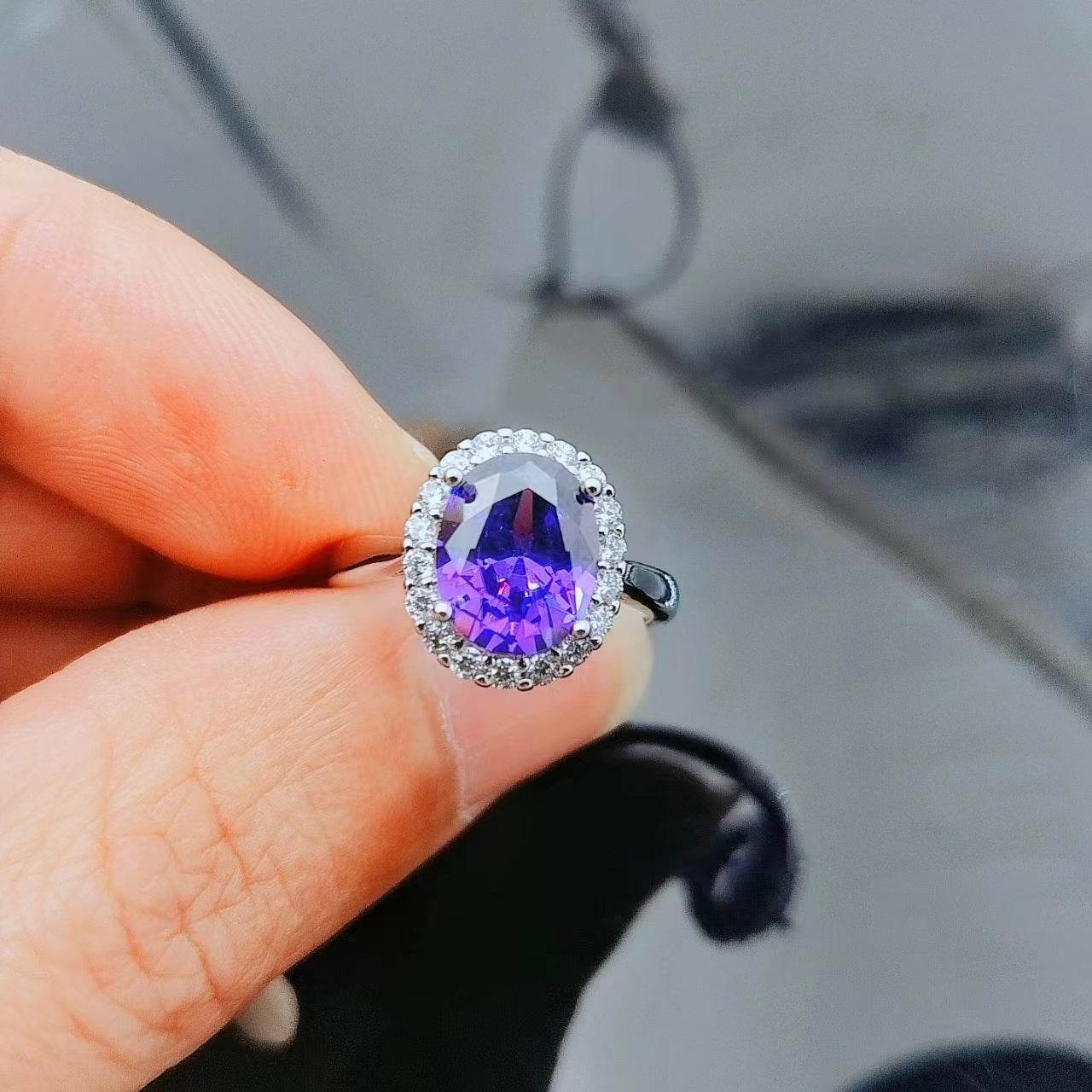 Adjustable Oval Zircon Ring in Rose Gold and Platinum - Price Value Store