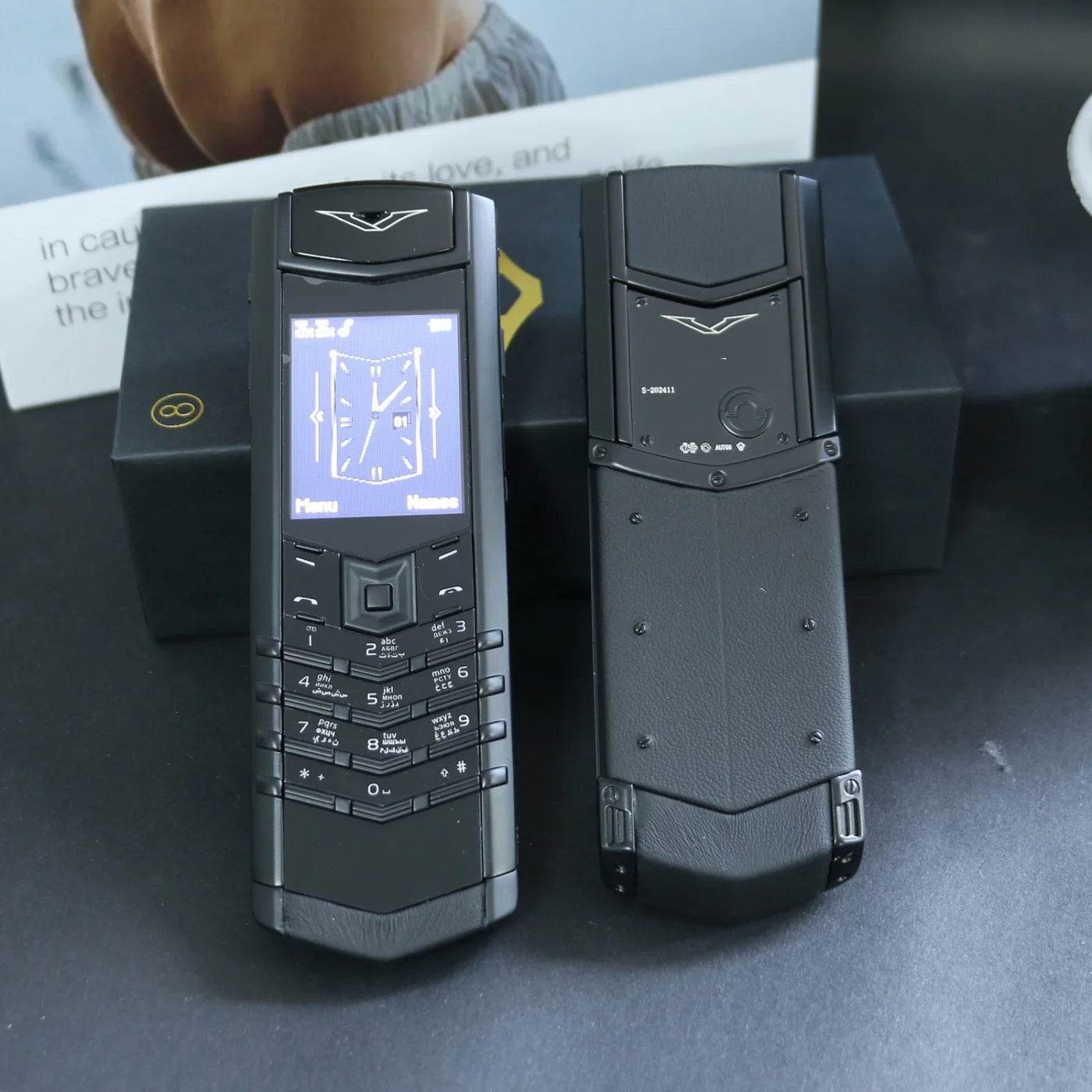 Elegant Metal Signature Handmade Mobile Phone Dual SIM Bluetooth Dialer Ebook Luxury Feature Classic Senior Phone for Elderly - Price Value Store