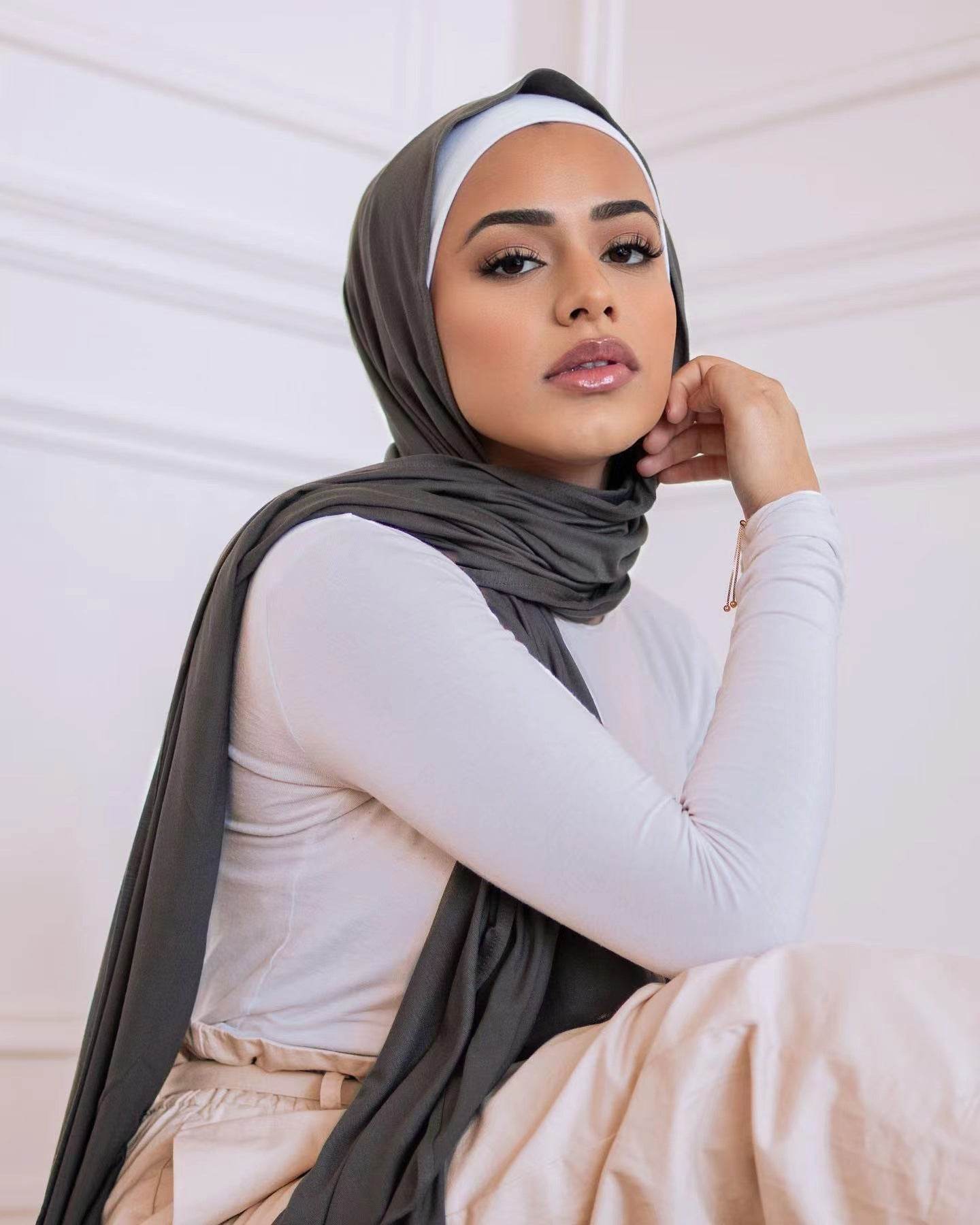 Solid-color lustrous cotton scarf for women - Price Value Store