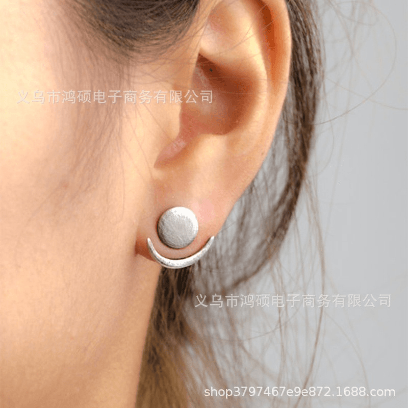 Geometric round earrings, fashionable and cute crescent-shaped earrings for girls - Price Value Store